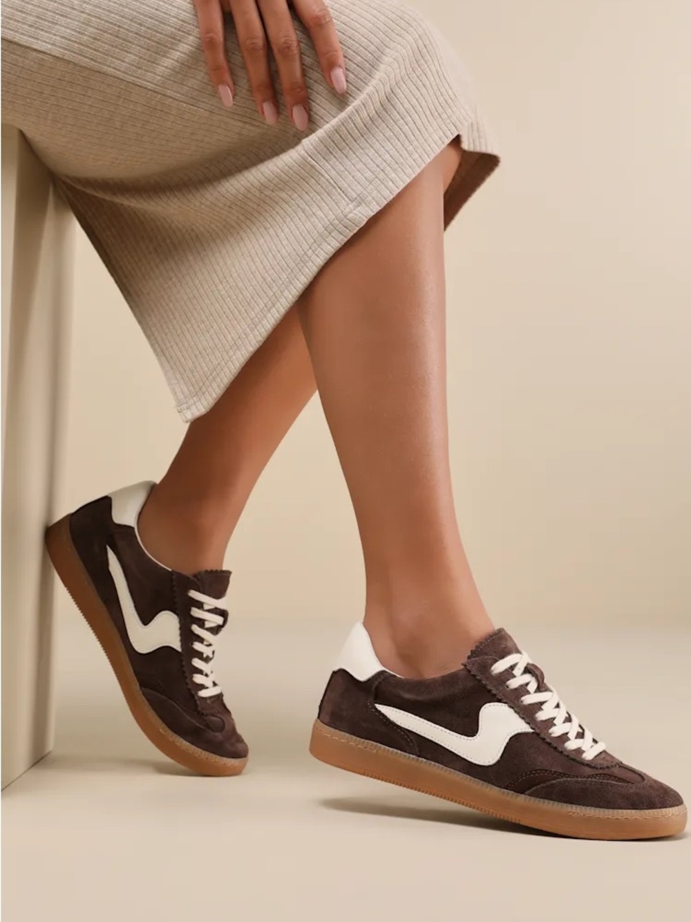 NEW Dolce Vita Notice Dark Brown Suede Leather Color Block Lace-Up Sneakers (9)
